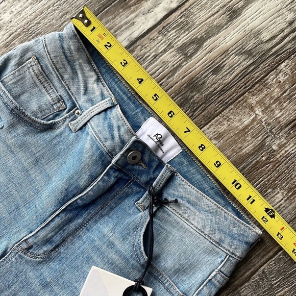 🌟A2 🌟Bermuda 🌟Jeans Los
Angeles California Shorts,
Regular Small, - Picture 9 of 12